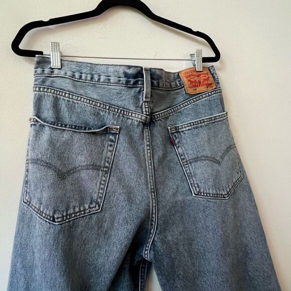 Levi's Men's Blue Five Pocket Distressed Denim Straight Leg Jeans Size 36X32 - Picture 6 of 15